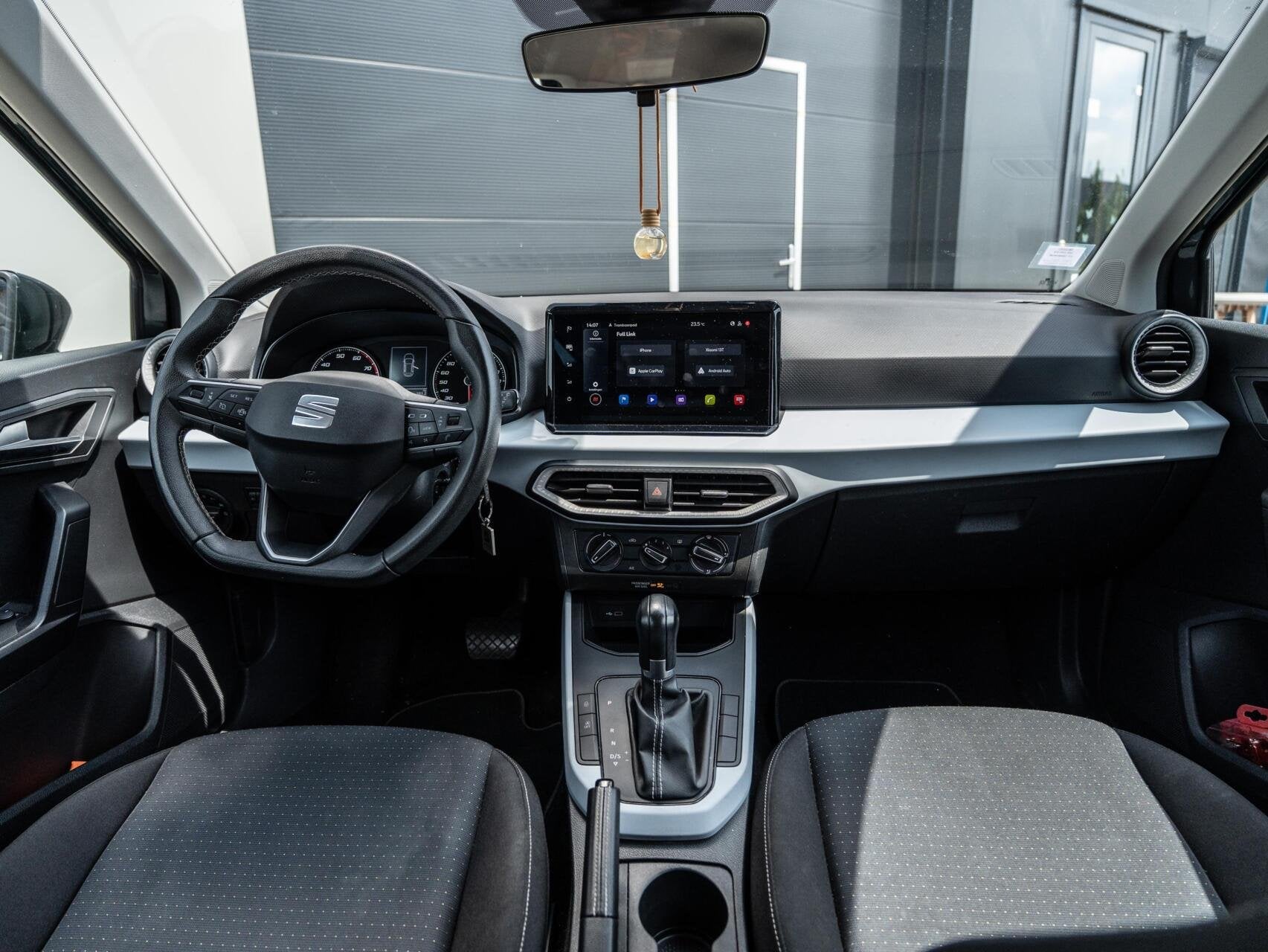 Seat Arona 1.0 TSI Style Business Intense Airco|Carplay!, Auto's, Stof, 1133 kg, 610 kg, Bedrijf