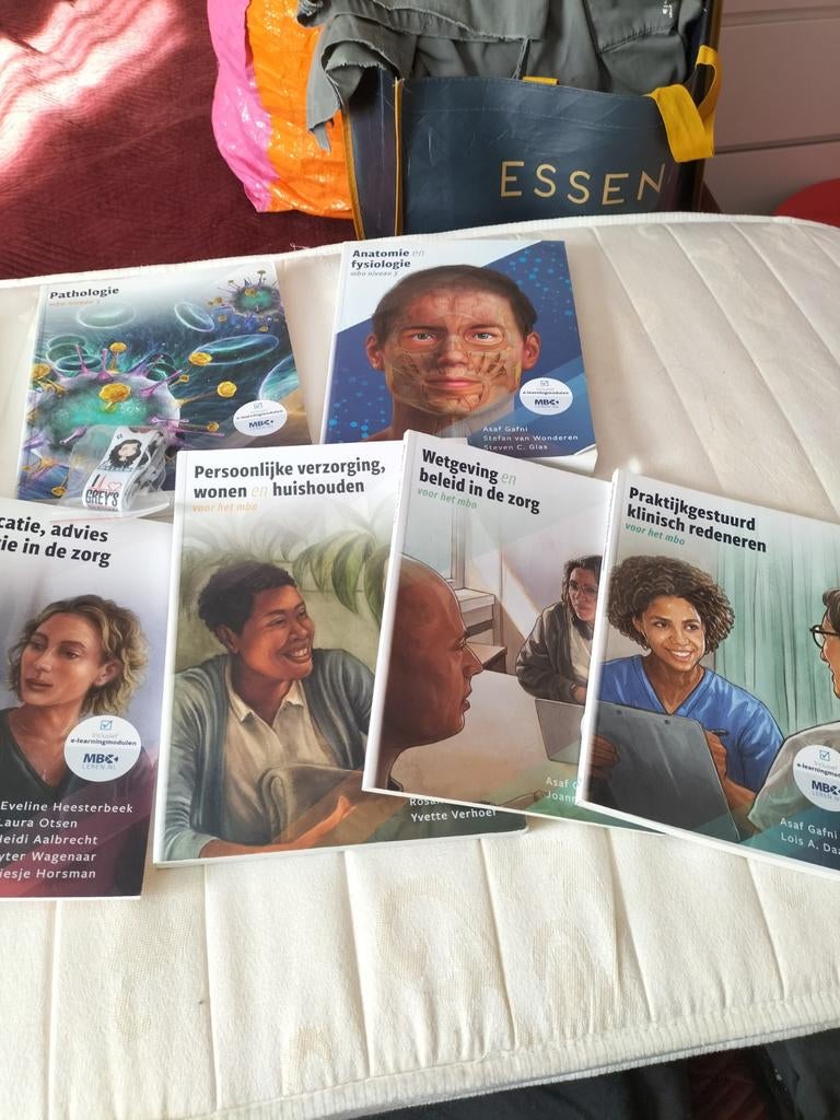 Verzorgende ig studieboeken mbo3 niveau, Boeken, Ophalen of Verzenden, Gelezen, Overige niveaus