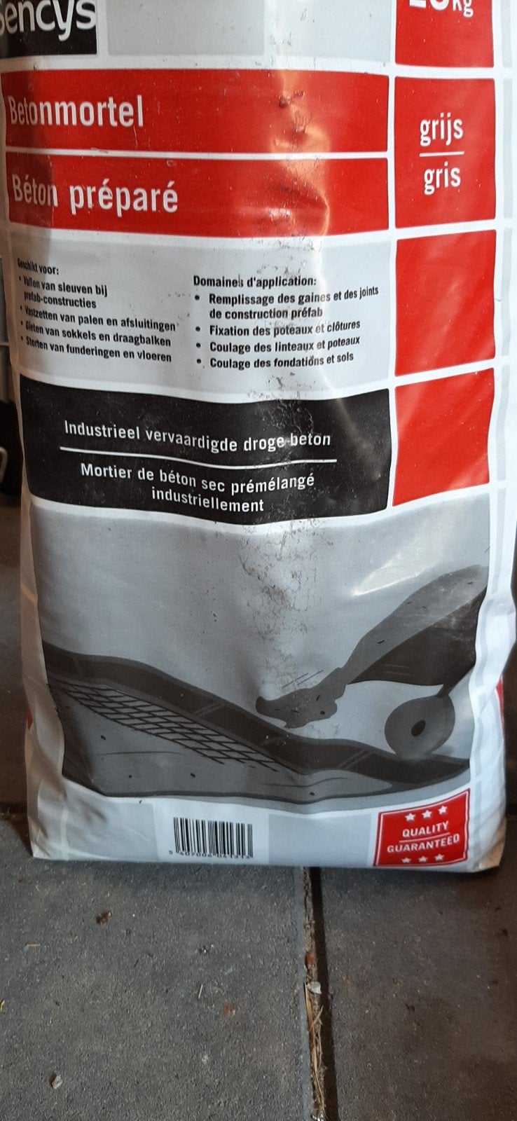 te koop betonmortel 2 zakken van 25 kg nieuw en een klein re, Doe-het-zelf en Verbouw, Ophalen, Nieuw