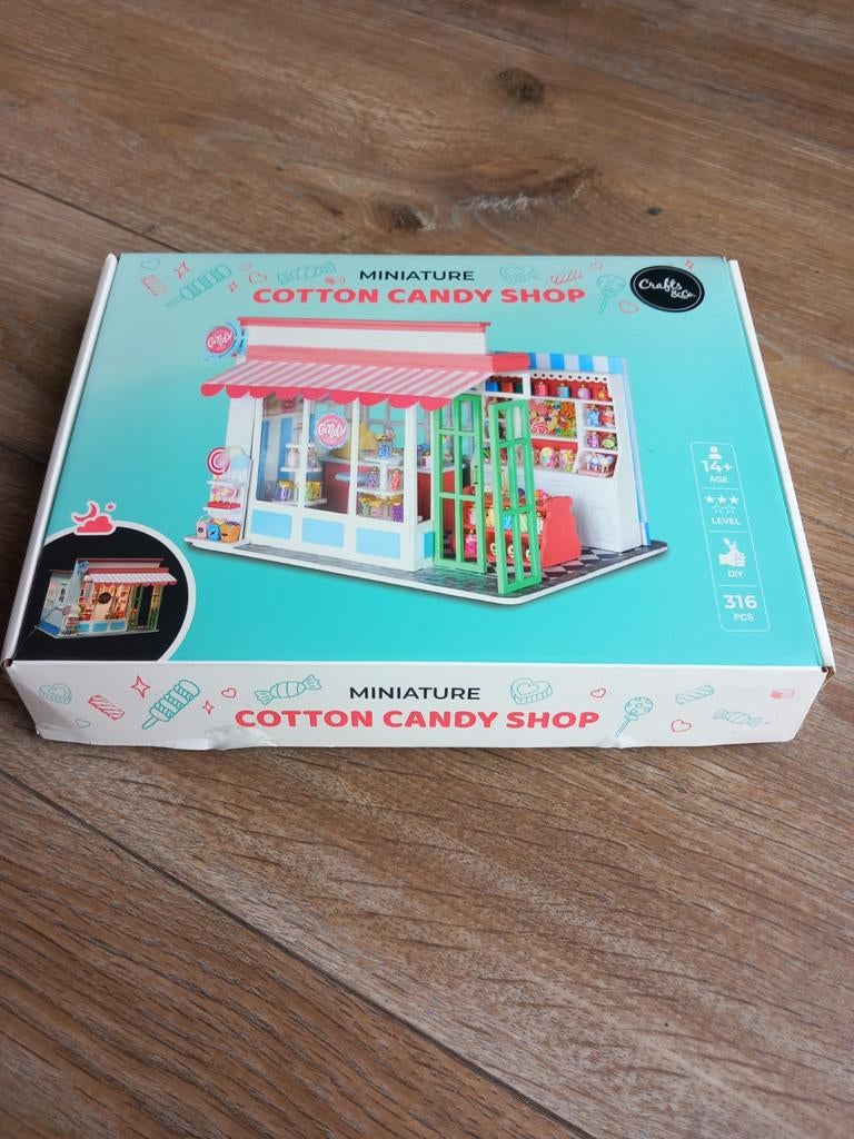 DIY Miniatuur Snoepwinkel Bouwpakket - Craft & Co, Hobby en Vrije tijd, Modelbouw | Overige, Ophalen of Verzenden, Nieuw, 1:50 tot 1:144
