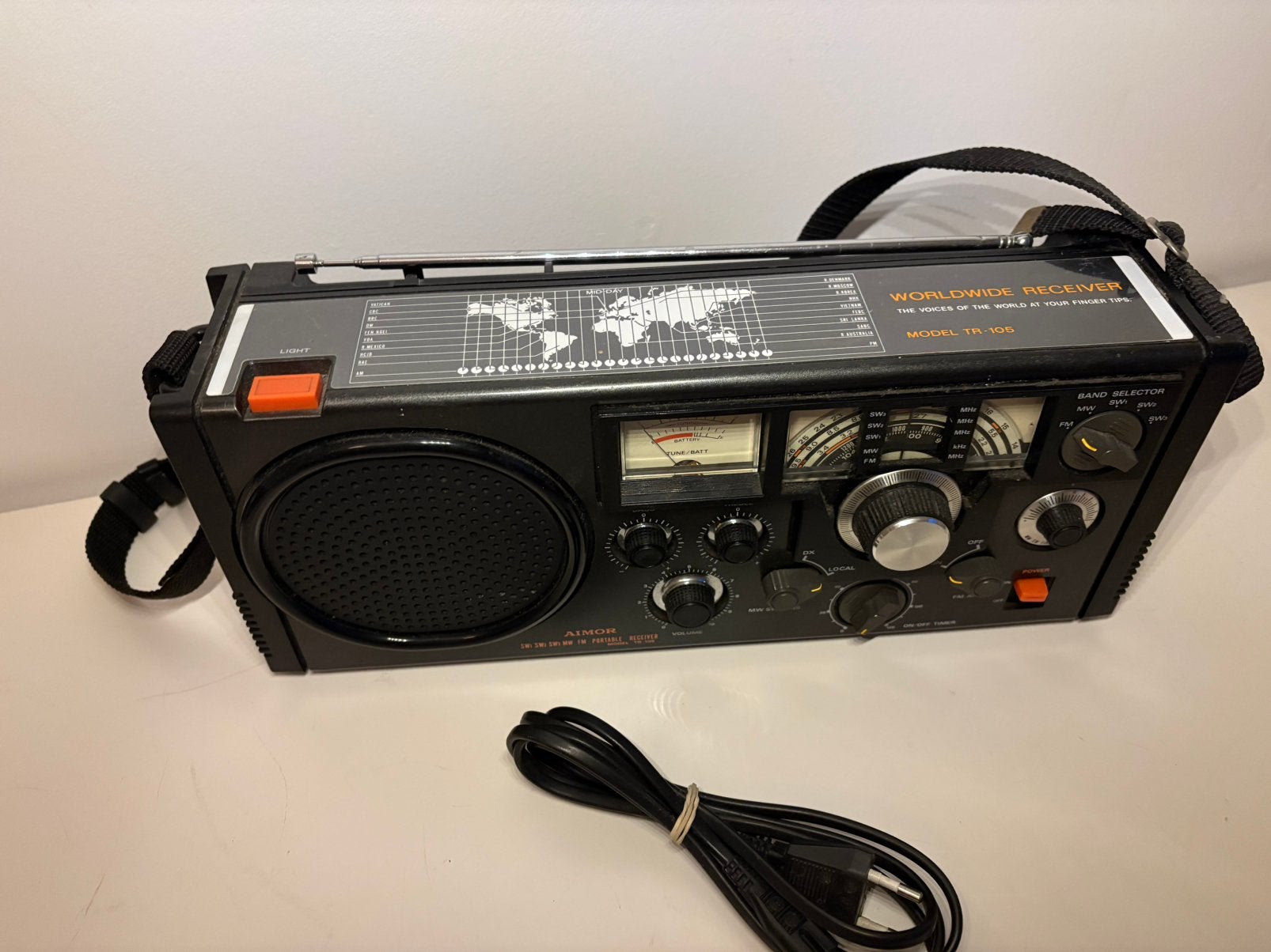 Zeer nette Aimor TR 105 Wereldontvanger., Ophalen of Verzenden, Wereldontvanger
