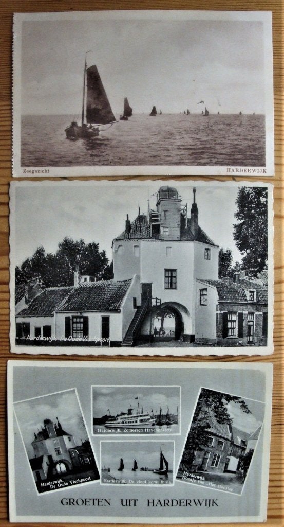 3 oude ansichtkaarten Harderwijk uit 1935, tenminste op twee, Ophalen of Verzenden, 1920 tot 1940, Gelopen, Gelderland