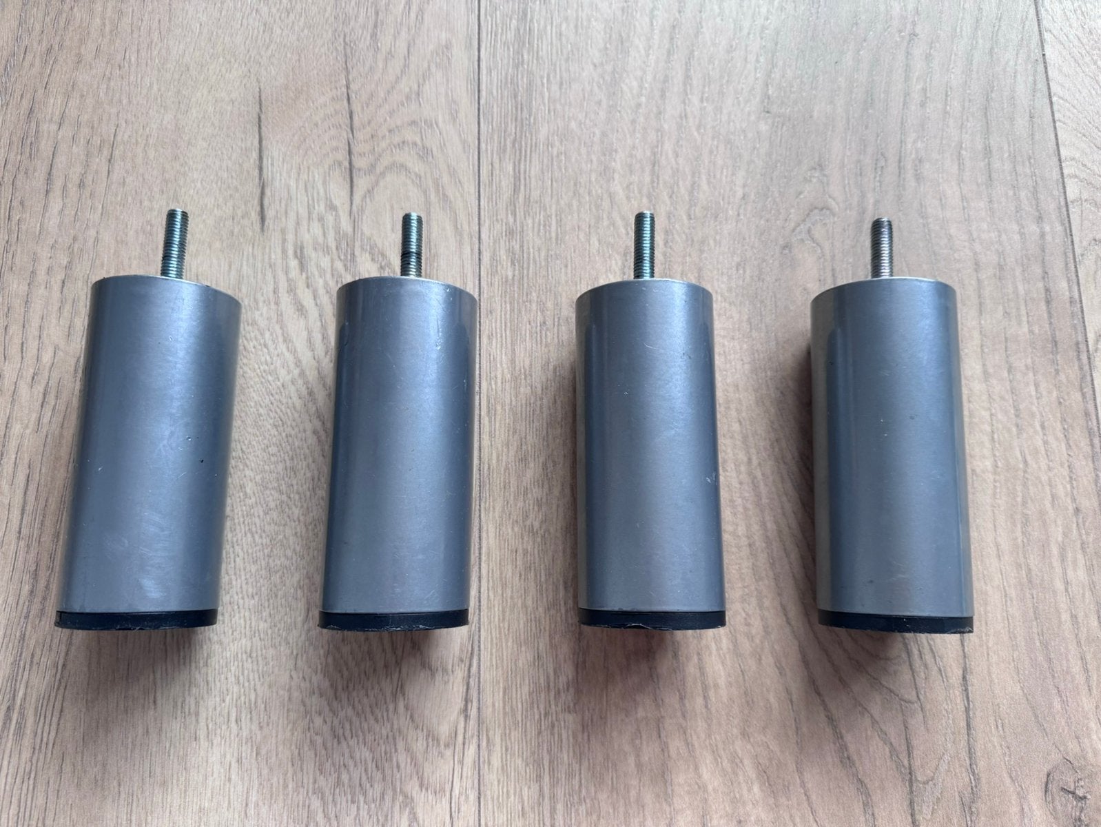 Ikea kastpootjes 4x zilver 12 cm metaal, Ophalen of Verzenden, Zo goed als nieuw, Metaal