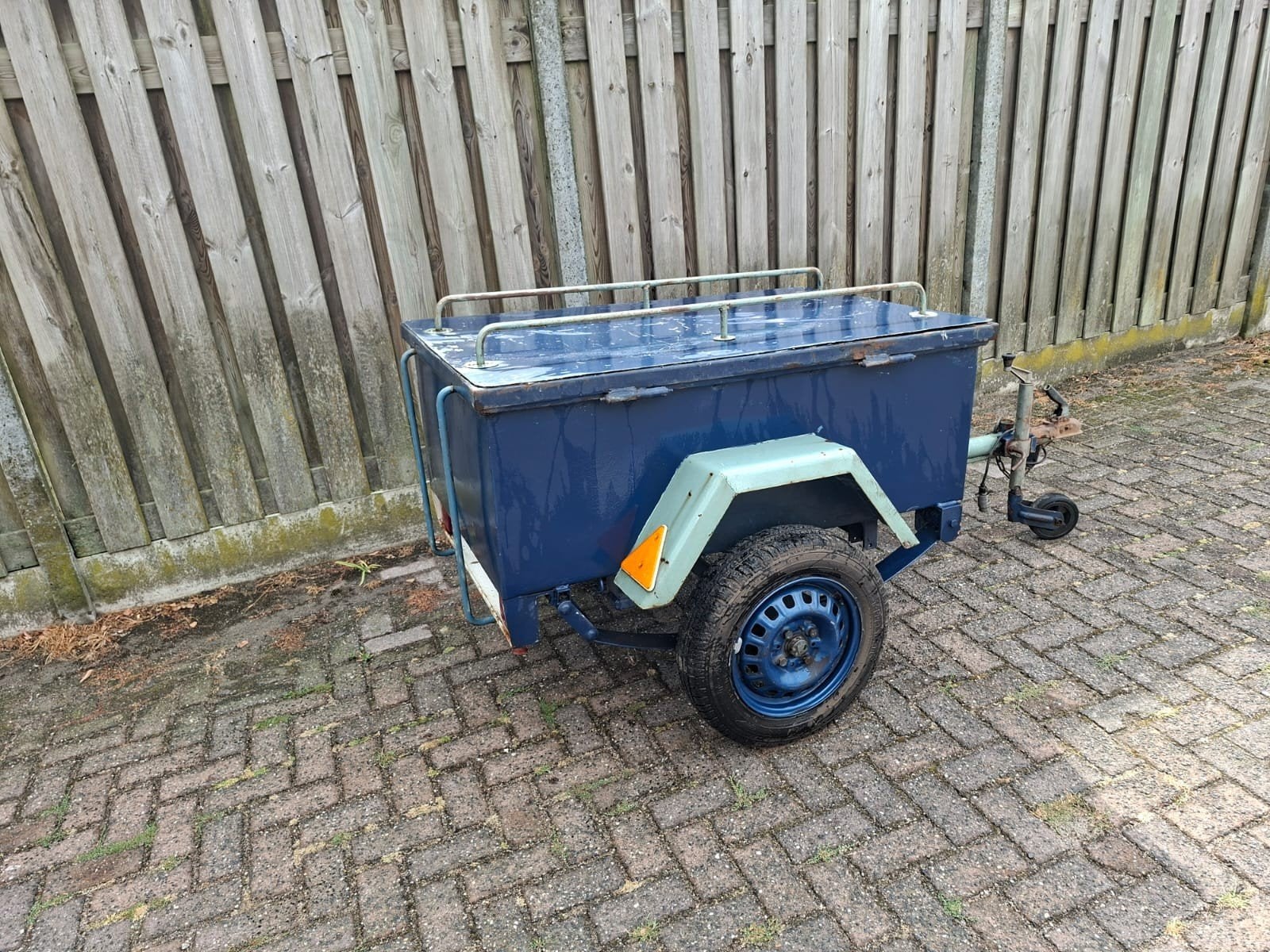 Compacte aanhanger met deksel - Ideaal voor extra bagage, Ophalen, Gebruikt