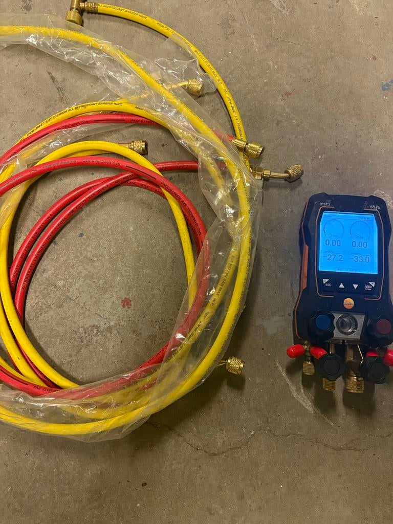 Testo 557s Digitale Manifold met Slangen, Ophalen of Verzenden, Zo goed als nieuw, Druk