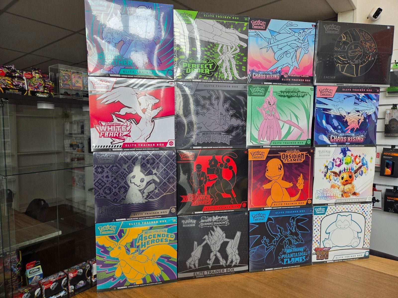 Mega aanbod Pokemon elite trainer boxen, Ophalen of Verzenden, Nieuw