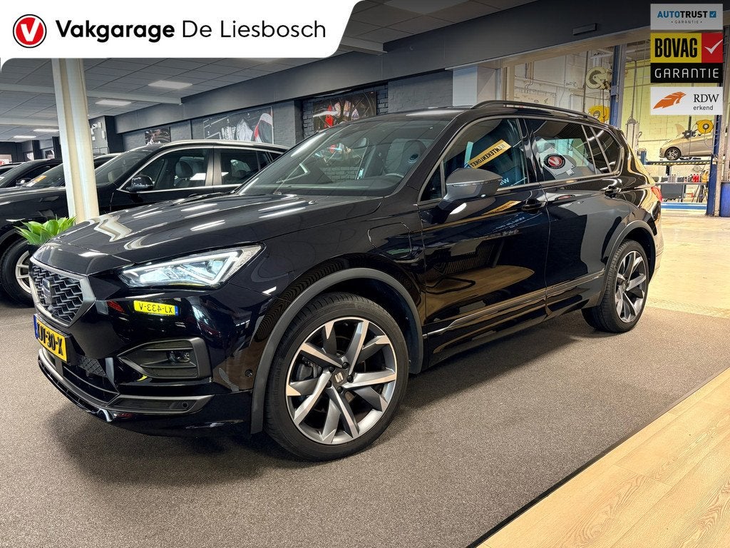 Seat TARRACO 1.4 TSI e-Hybrid PHEV FR 245pk /sportstoelen /, 4 cilinders, Zwart, Hybride Elektrisch/Benzine, Adaptive Cruise Control