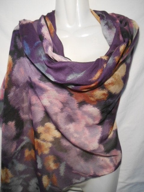 Prachtige grote paarse bloemen sjaal/ stola, Verzenden, Gedragen, Maat 46/48 (XL) of groter, Sjaal