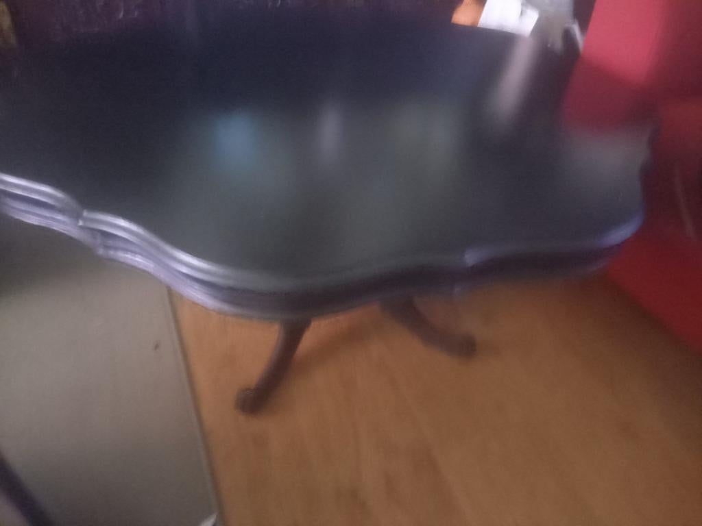Zwarte salontafel met sierlijke rand, Huis en Inrichting, Overige materialen, Gebruikt, 50 tot 100 cm, Klassiek, Sierlijk
