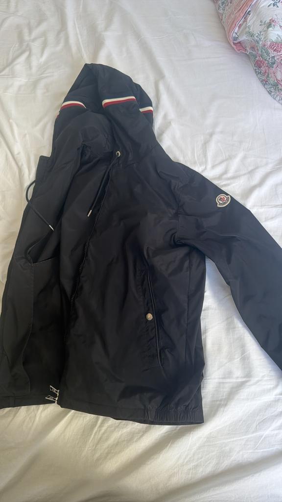 Moncler Heren Zwarte Jas - Maat S Size 2, Ophalen of Verzenden, Zo goed als nieuw, Maat 46 (S) of kleiner, Zwart