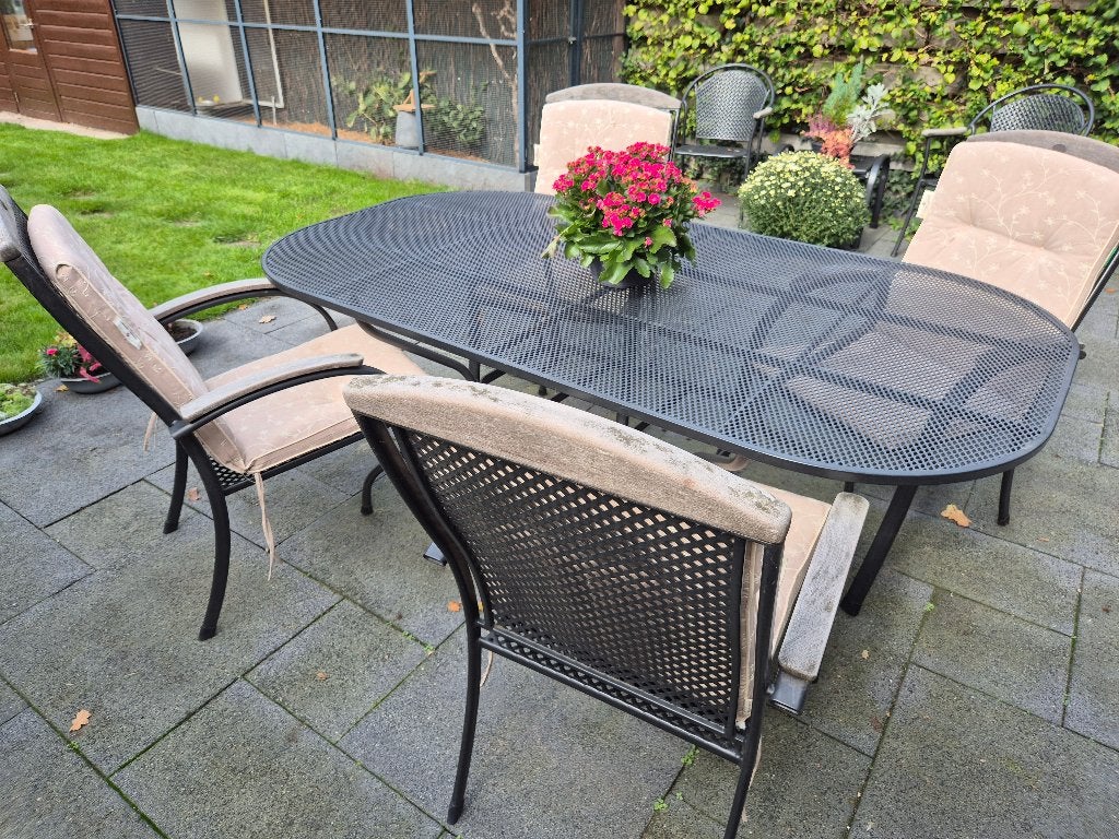 Te Koop tuintafel met 4 stoelen en 4 kussens i.g.st., Tuin en Terras, Ophalen, Zo goed als nieuw, Ovaal