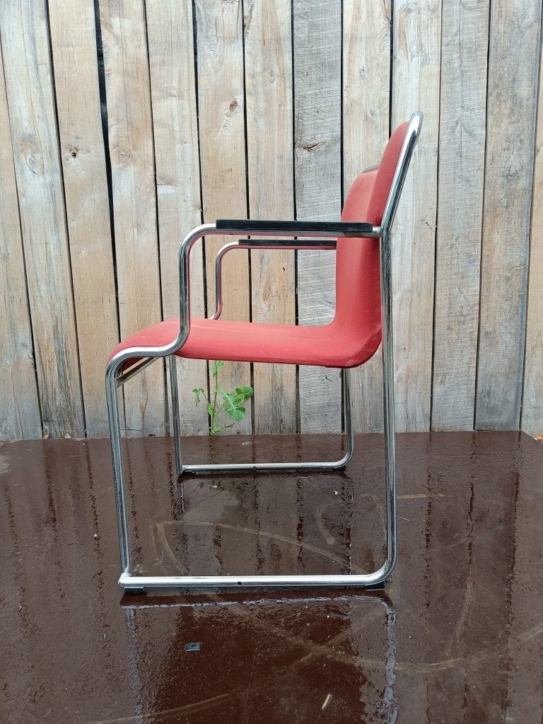 rode Chrome buisstoelen ( 13 op voorraad), Gebruikt, Dé Caddilac onder de stoelen , deze rode Chrome buisstoelen, Kunststof, Ophalen of Verzenden