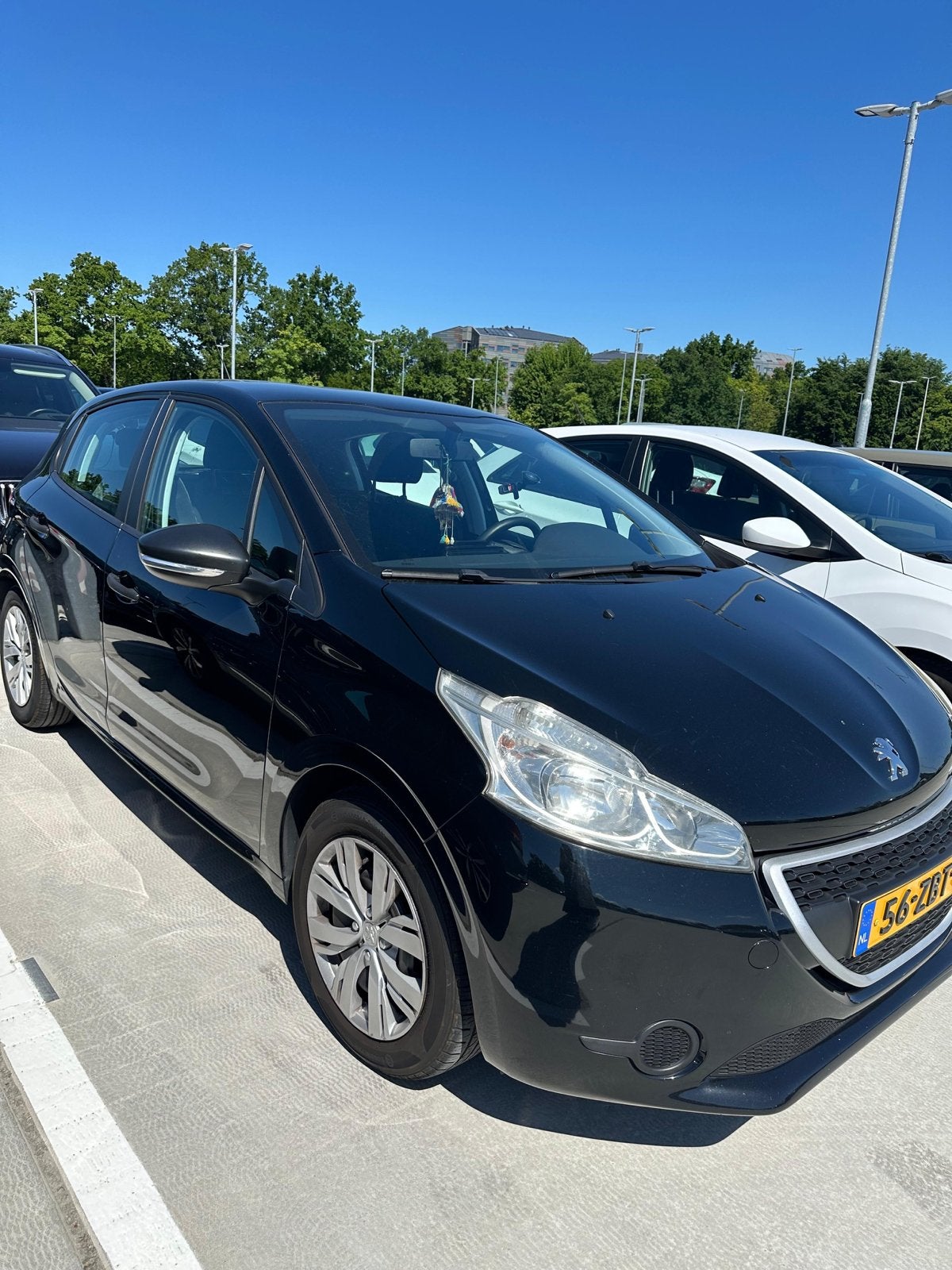 Peugeot 208 1.2, Auto's, Voorwielaandrijving, 31 €/maand, 1199 cc, Zwart