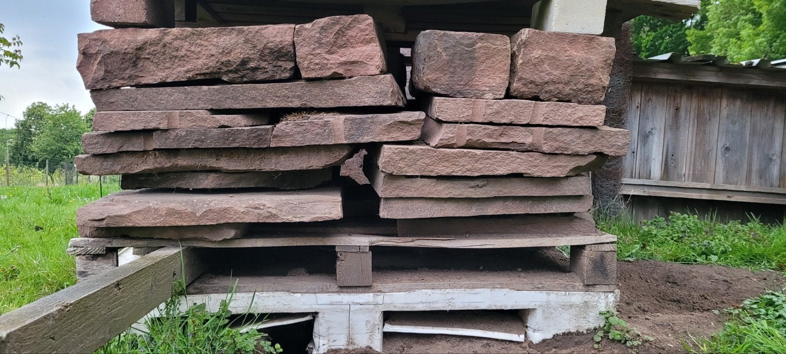 Rode flagstones op europallet formaat, Ophalen, Natuursteen, Terrastegels
