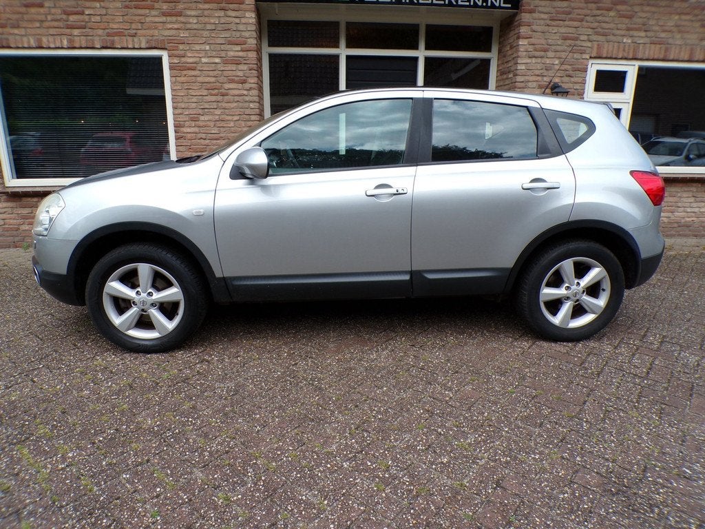 Nissan Qashqai 2.0 Tekna Premium Clima / leder / Panoramadak, Voorwielaandrijving, Gebruikt, Zwart, 4 cilinders