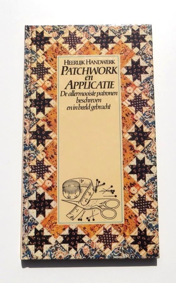 Hobbyboek M3207: Patchwork en Applicatie, Ophalen of Verzenden, Zo goed als nieuw, Patchwork / Applicatie, Borduren en Naaien