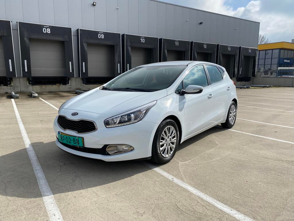 Kia (Pro) Cee d 1.6 GDI zeer mooie verzorgde auto, Auto's, Kia, Bedrijf, (Pro) Cee d, ABS, Achteruitrijcamera, Adaptieve lichten
