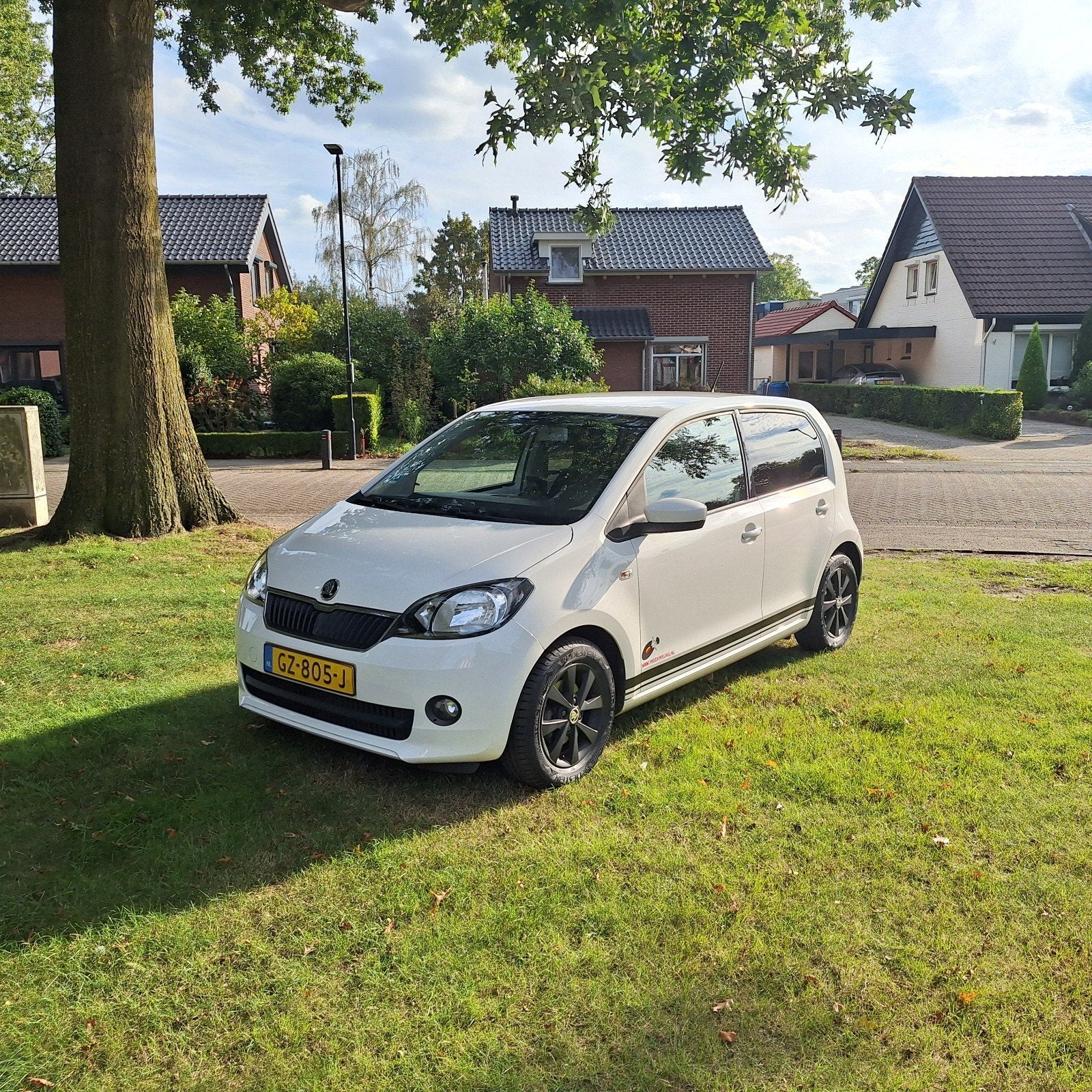 Skoda Citigo 5-deurs incl Beurt,APK en nwe 4S Banden / Airco, Voorwielaandrijving, 840 kg, 4 stoelen, Wit