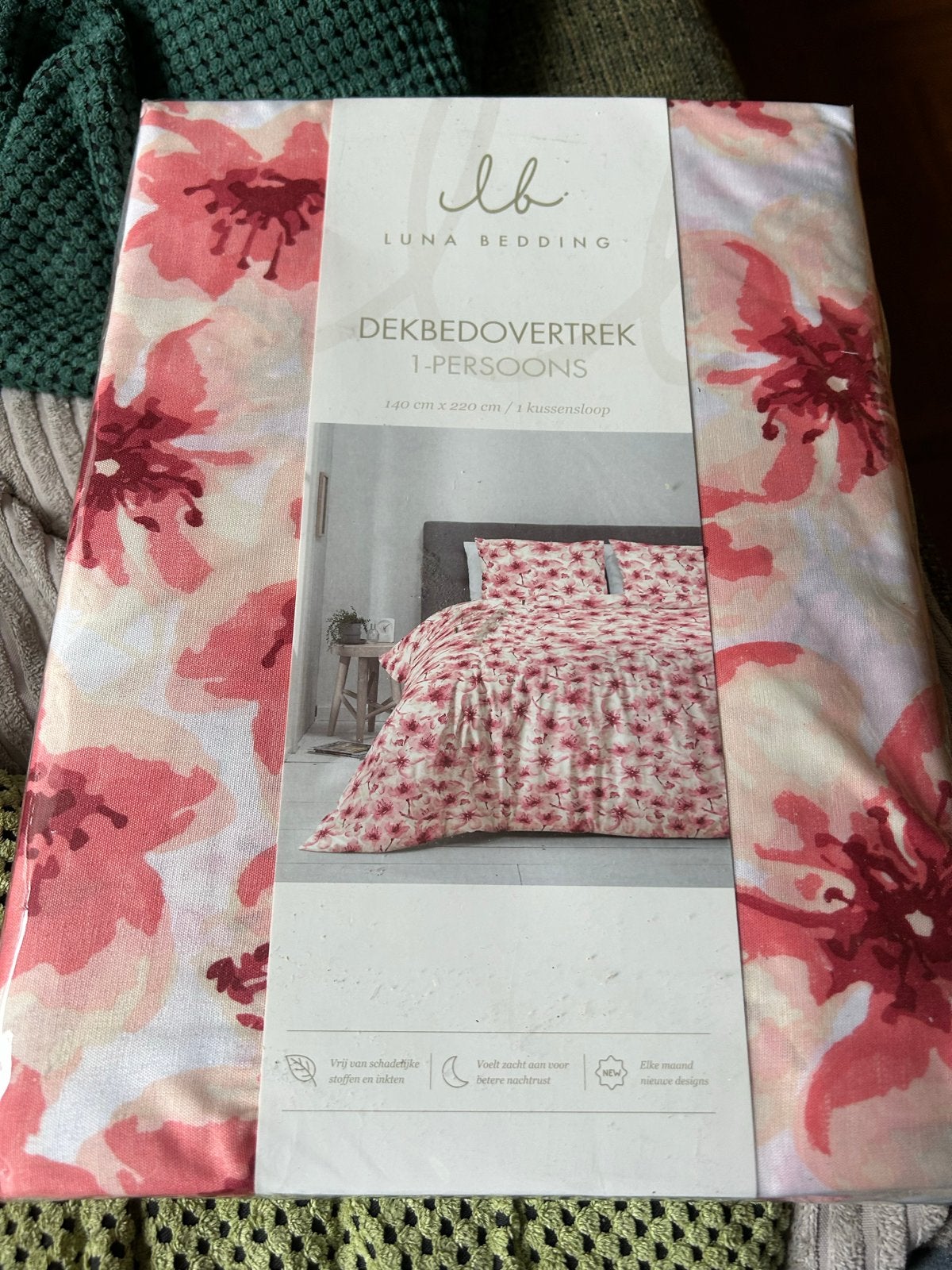 Luna Bedding 1-persoons dekbedovertrek roze/rood - Nieuw, Eenpersoons, Dekbedovertrek, Nieuw, Ophalen of Verzenden