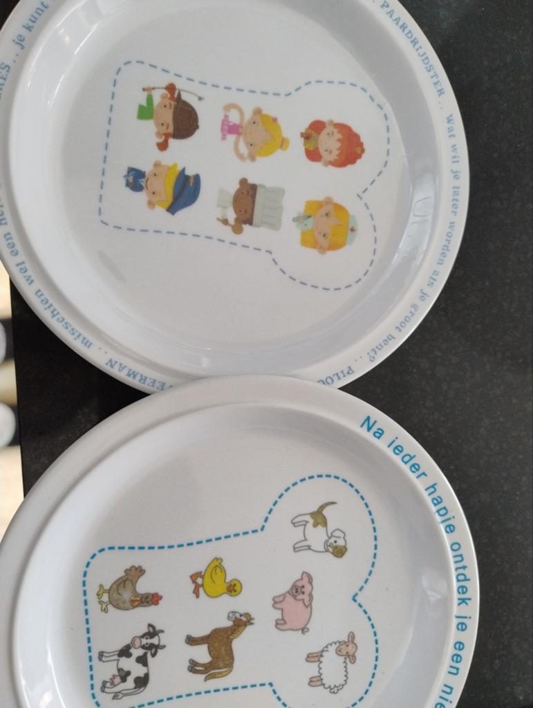 Kinder borden gratis, Ophalen, Gebruikt