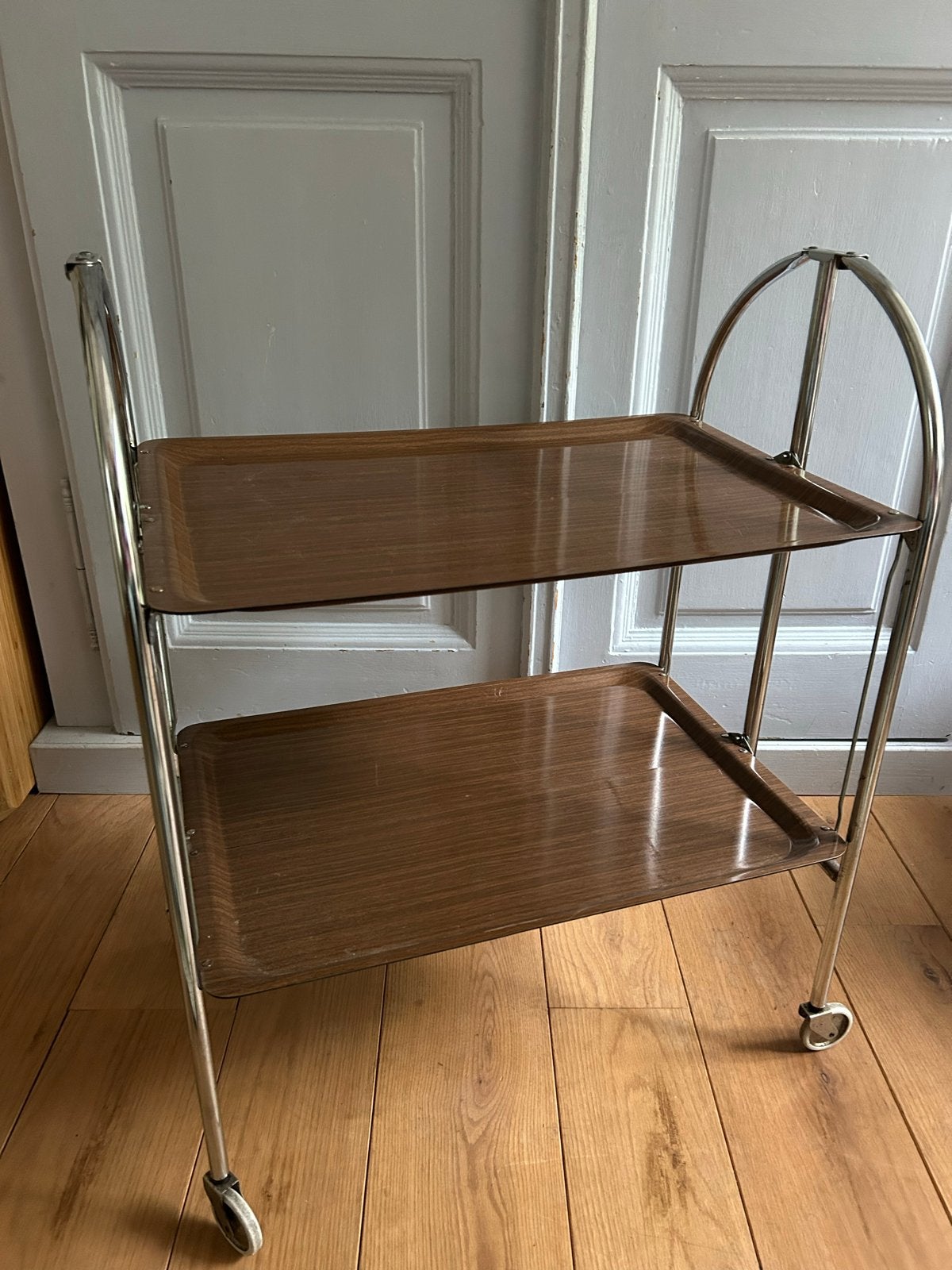 Opvouwbare vintage serveerwagen van Bremshey & Co, Ophalen