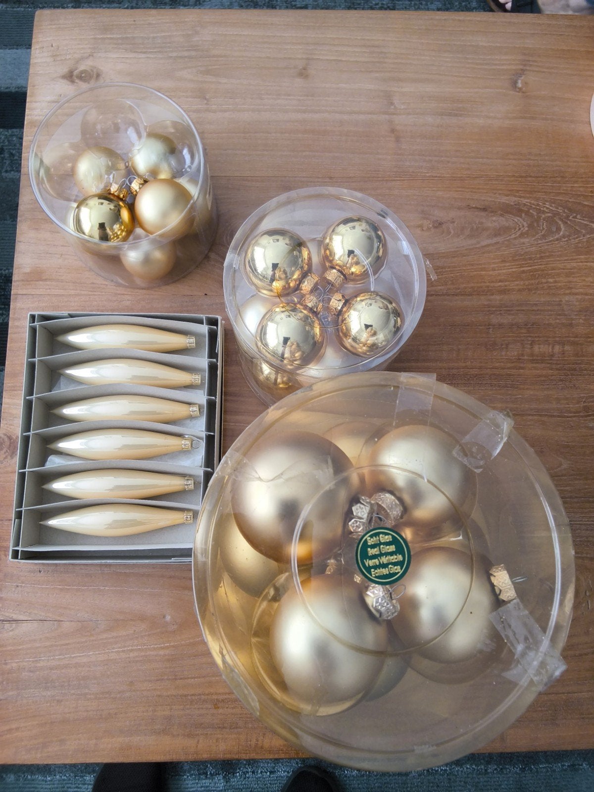 kerstballen goud glas 40 stuks en pegels 6 stuks z.g.a.n, Diversen, Ophalen