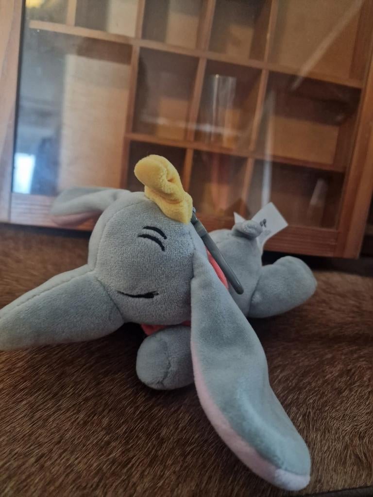 Sambro Disney Dombo sleutelhanger knuffel - pluche hanger, Ophalen of Verzenden, Nieuw, Olifant