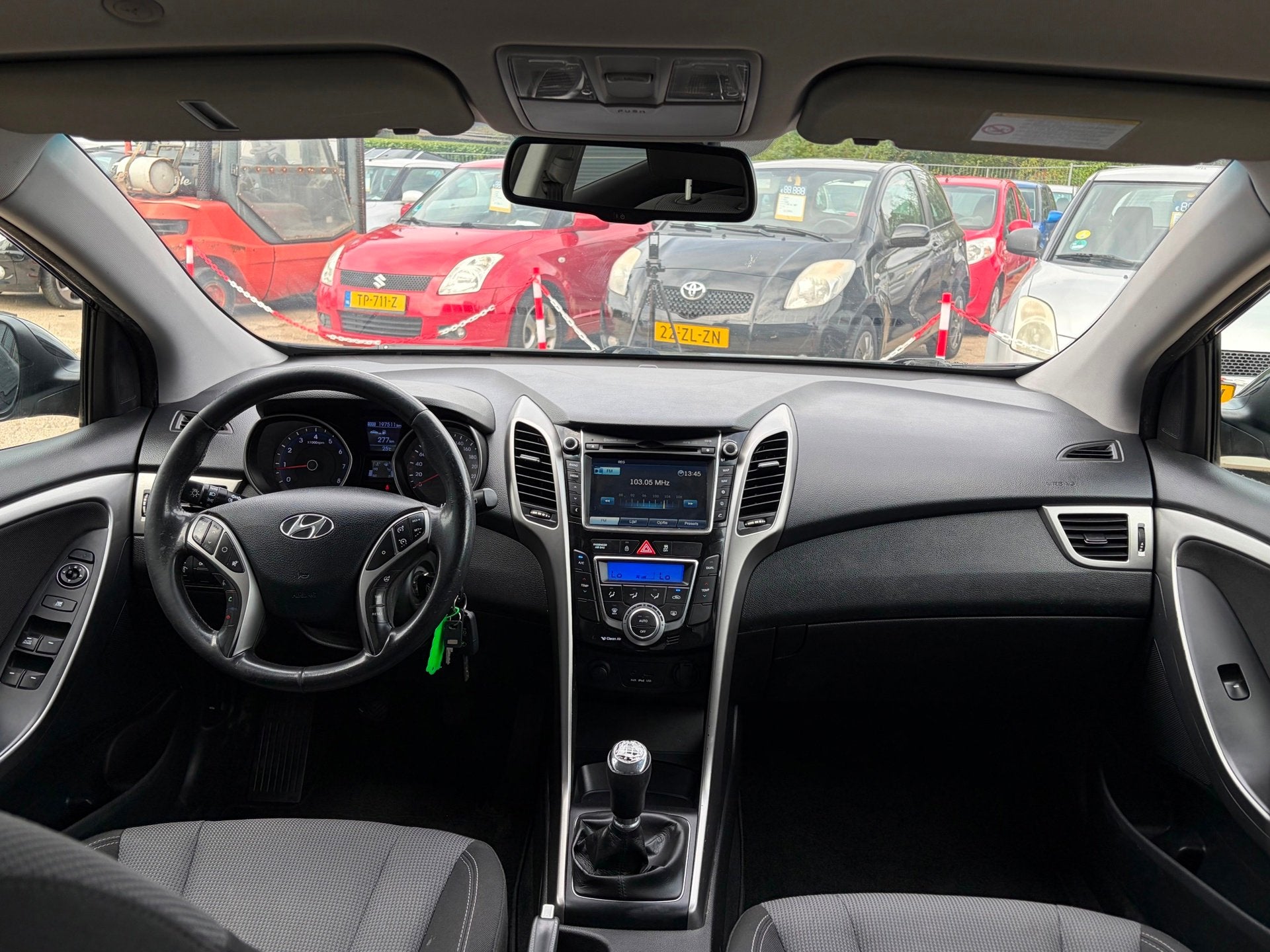 Hyundai I30 1.6 | 5 Deurs | Airco | Dealer Onderhouden | Cam, Voorwielaandrijving, Euro 5, 135 pk, Gebruikt