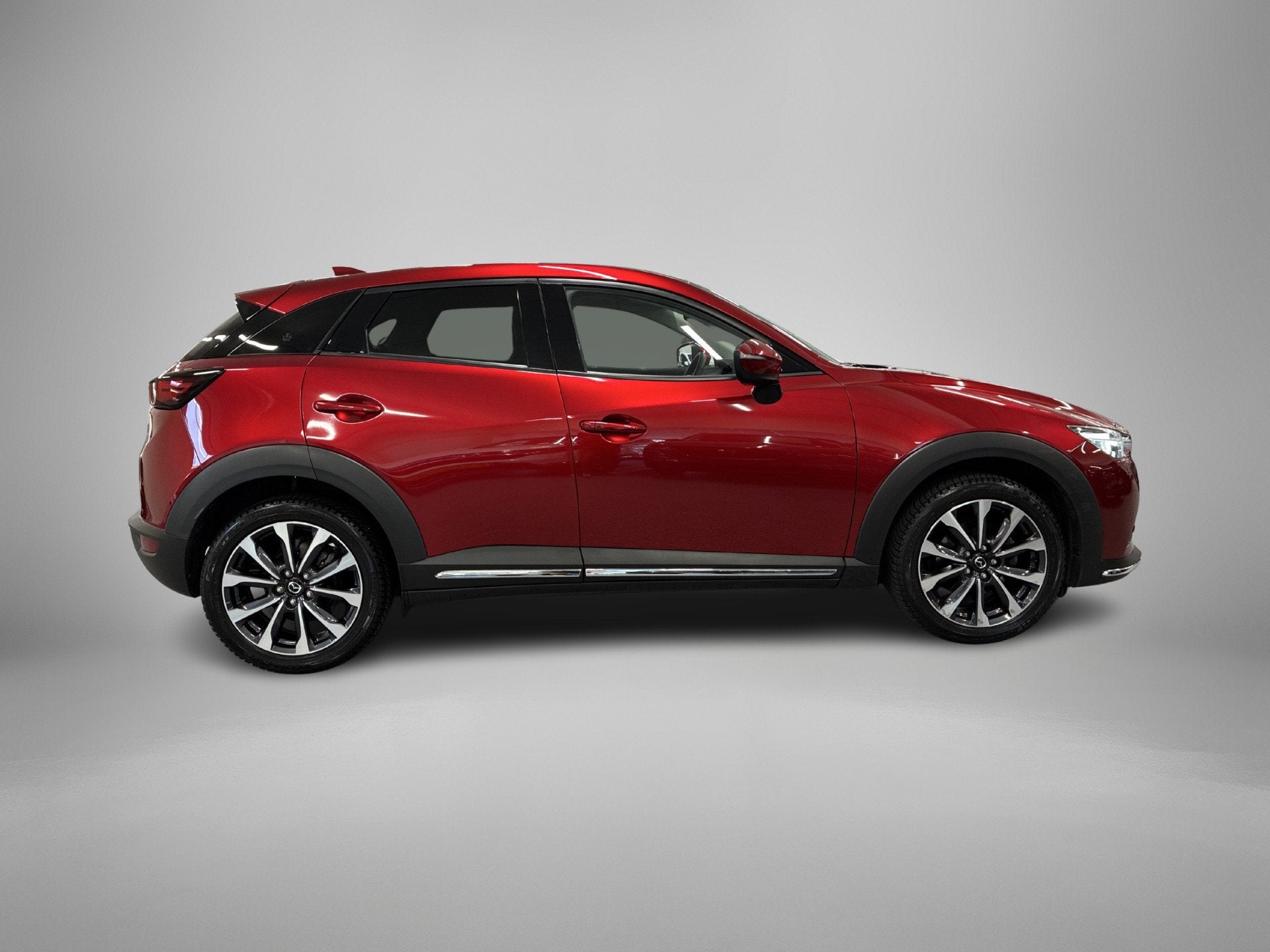 Mazda CX-3 2.0 SkyActiv-G 121 Luxury | Navigatie | Camera |, 4 cilinders, Leder en Stof, Handgeschakeld, SUV of Terreinwagen