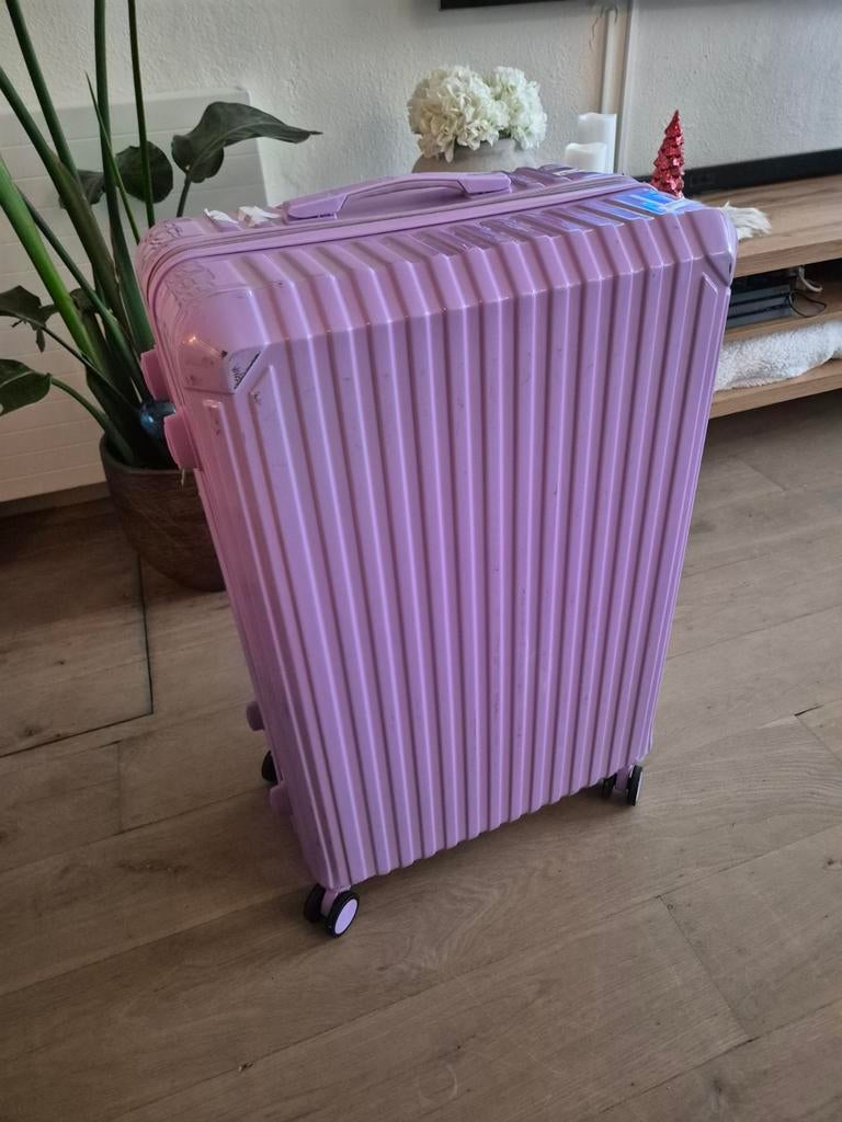 Grote, zeer lichte reiskoffer - Slechts één keer gebruikt!, Sieraden, Tassen en Uiterlijk, Koffers, Ophalen of Verzenden