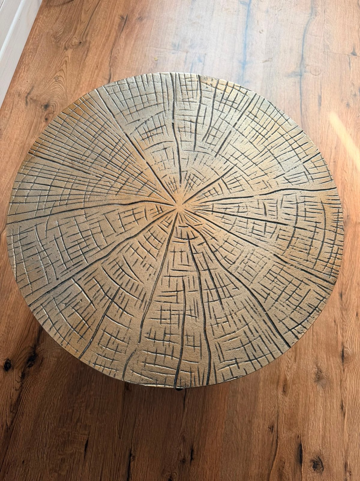 Unieke salontafel met boomstam design, 50 – 75, Rond, Zo goed als nieuw, Metaal