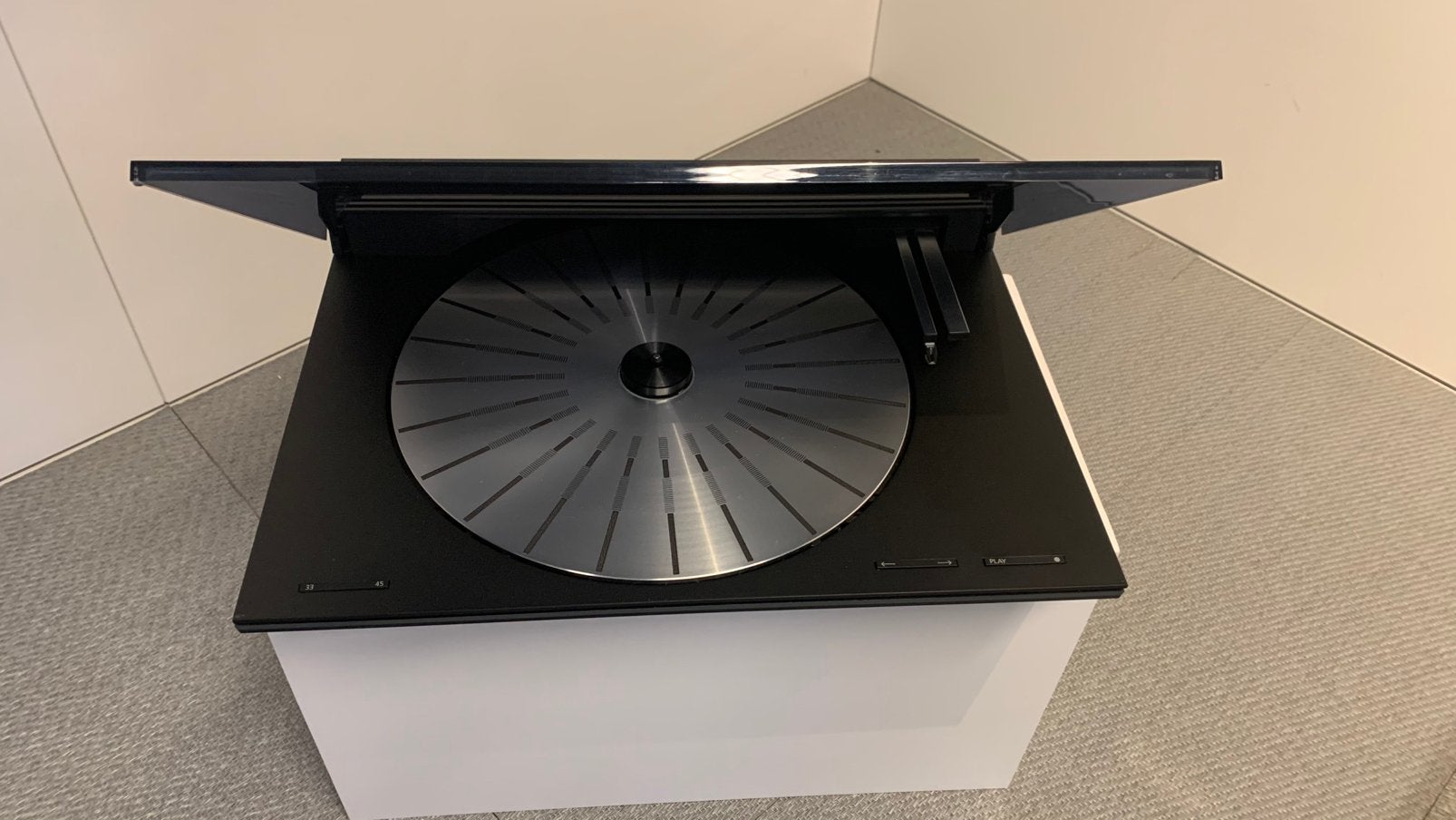 Bang & Olufsen Beogram 8500