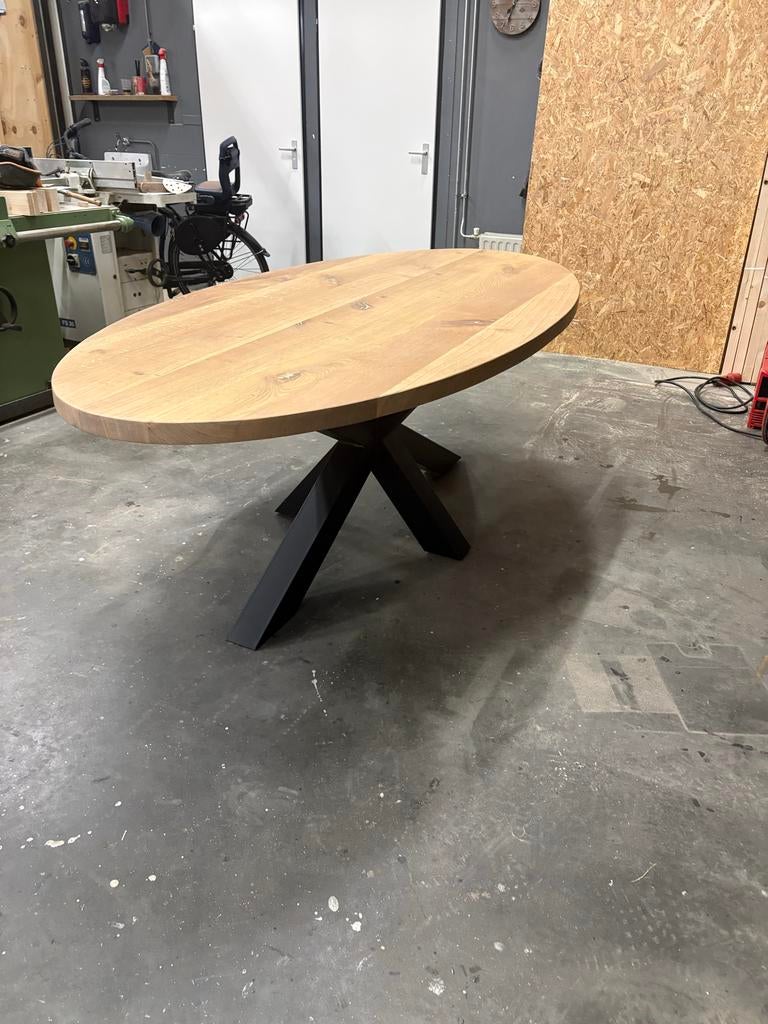 Ovale massief eiken eettafel met matrixpoot, Ophalen, 100 tot 150 cm, Eikenhout, Ovaal