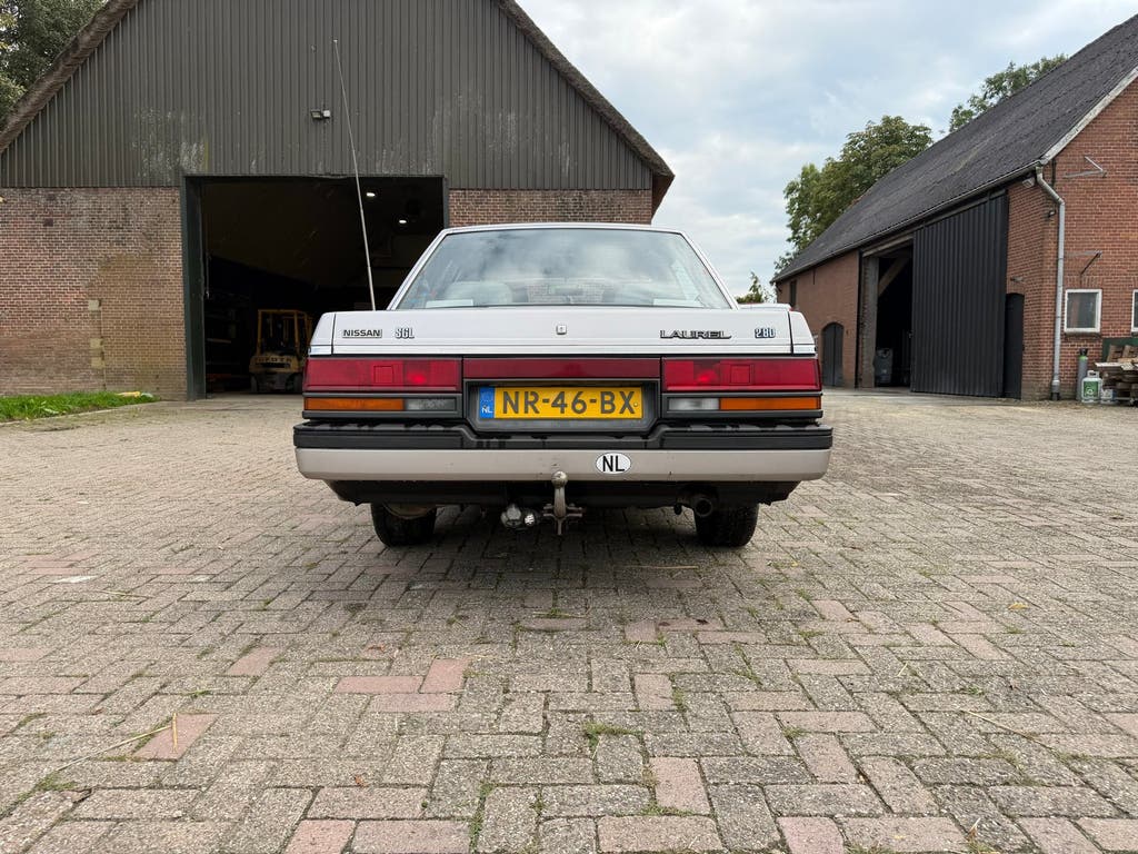 Nissan Laurel 2.8 SGL AUT 1985 Grijs oldtimer, foto 5