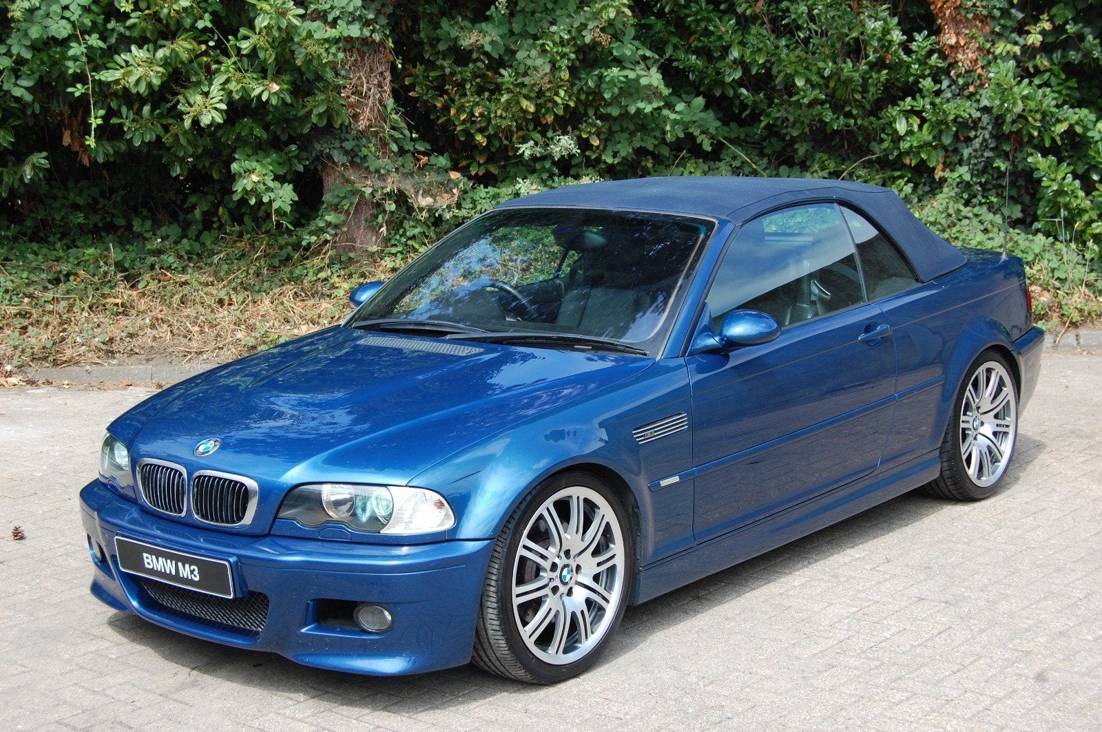 BMW E46 M3 3.2 Cabrio SMGII • 2002 • 343 PK • RHD, Automaat, Achterwielaandrijving, Zwart, Cabriolet