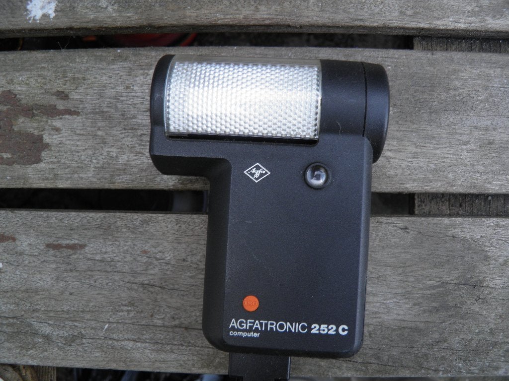Flitser agfatronic 252 c voor analoge camera werkt, Ophalen of Verzenden, Zo goed als nieuw, Overige merken