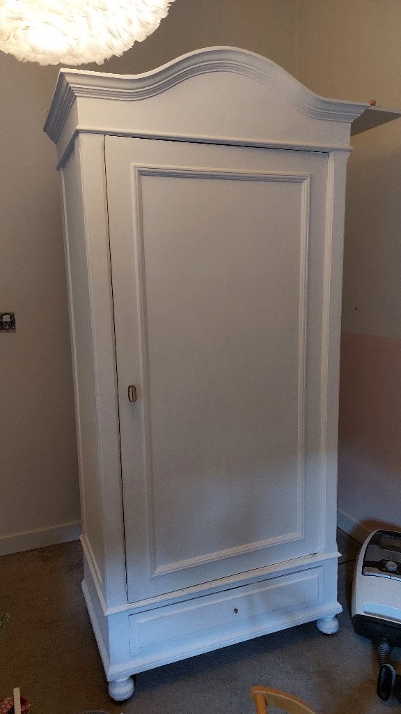 Prachtige kast, 100 tot 150 cm, 100 tot 150 cm, Zo goed als nieuw, Grenenhout