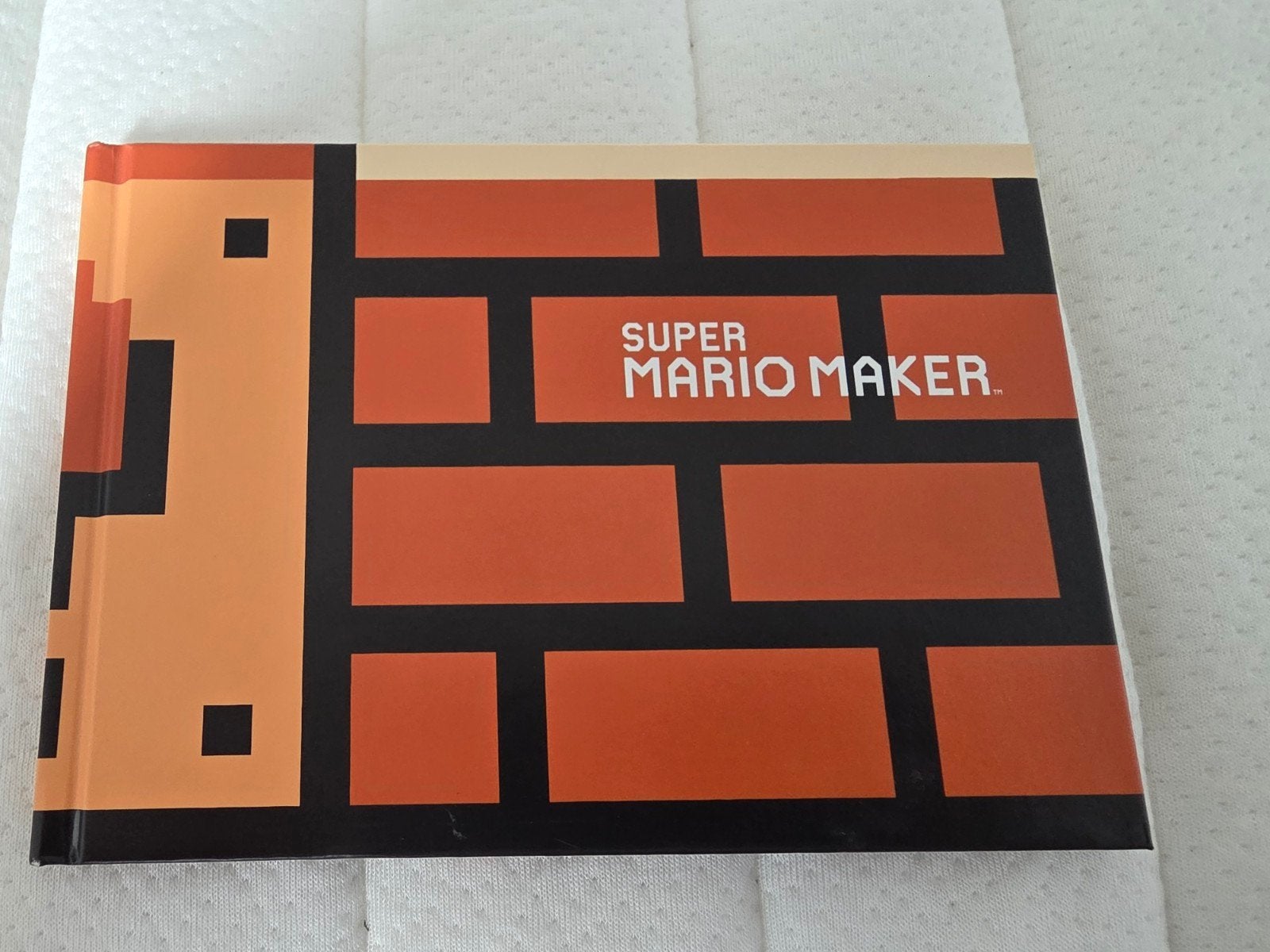 Super Mario Maker Artbook, Ophalen of Verzenden, Zo goed als nieuw, Nintendo