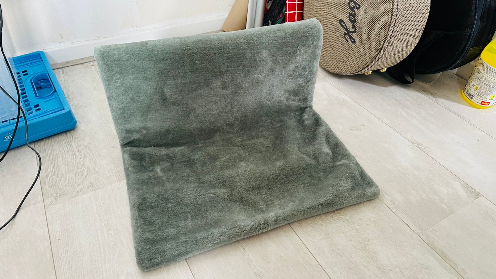 Kattenhangmat hangmat poes verwarming, Ophalen, Zo goed als nieuw, Laminaat