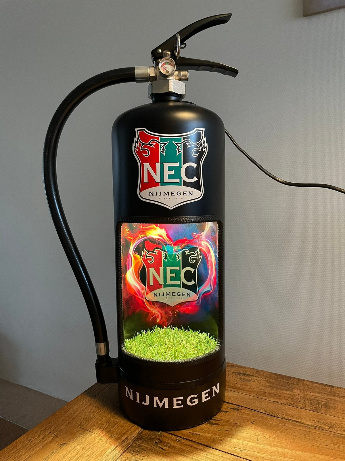 NEC brandblusser lamp, Ophalen of Verzenden, Zo goed als nieuw, Overige binnenlandse clubs, Overige typen
