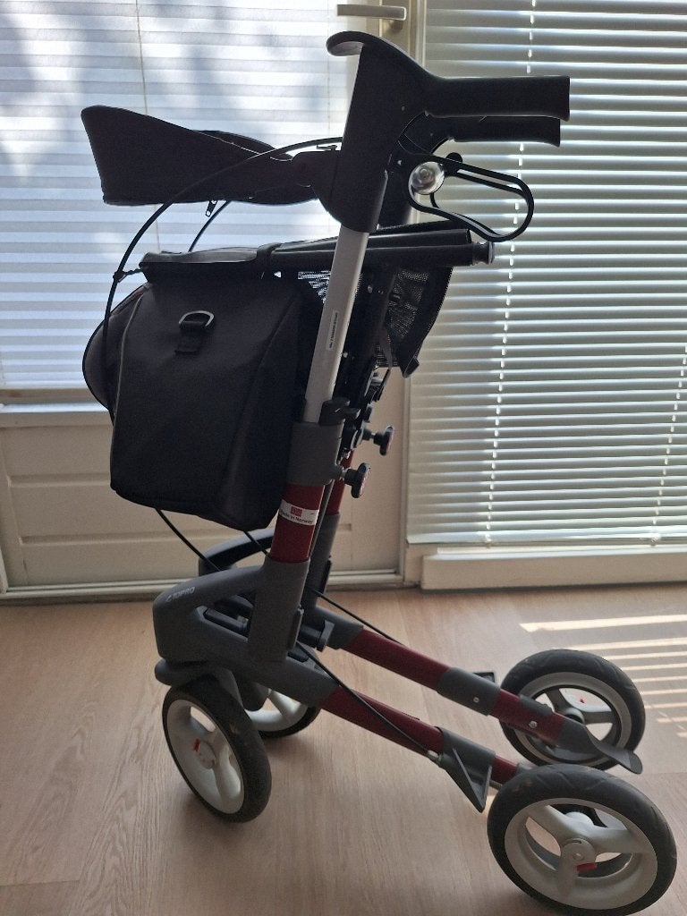 Rolllator Topro Troja te koop, Ophalen, Opvouwbaar, Zo goed als nieuw