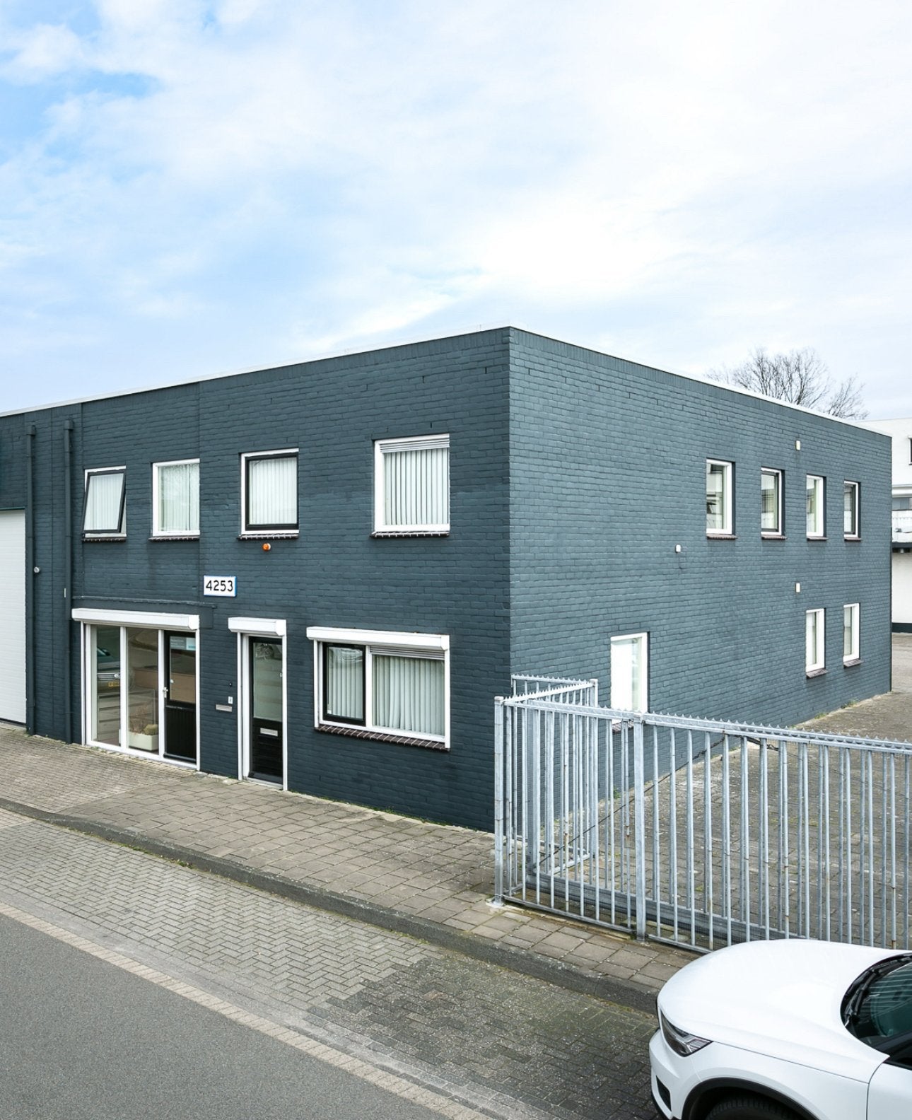 KANTOORRUIMTE BEDRIJFSRUIMTE TE HUUR EINDHOVEN 15m2 tm 300m2, Eindhoven