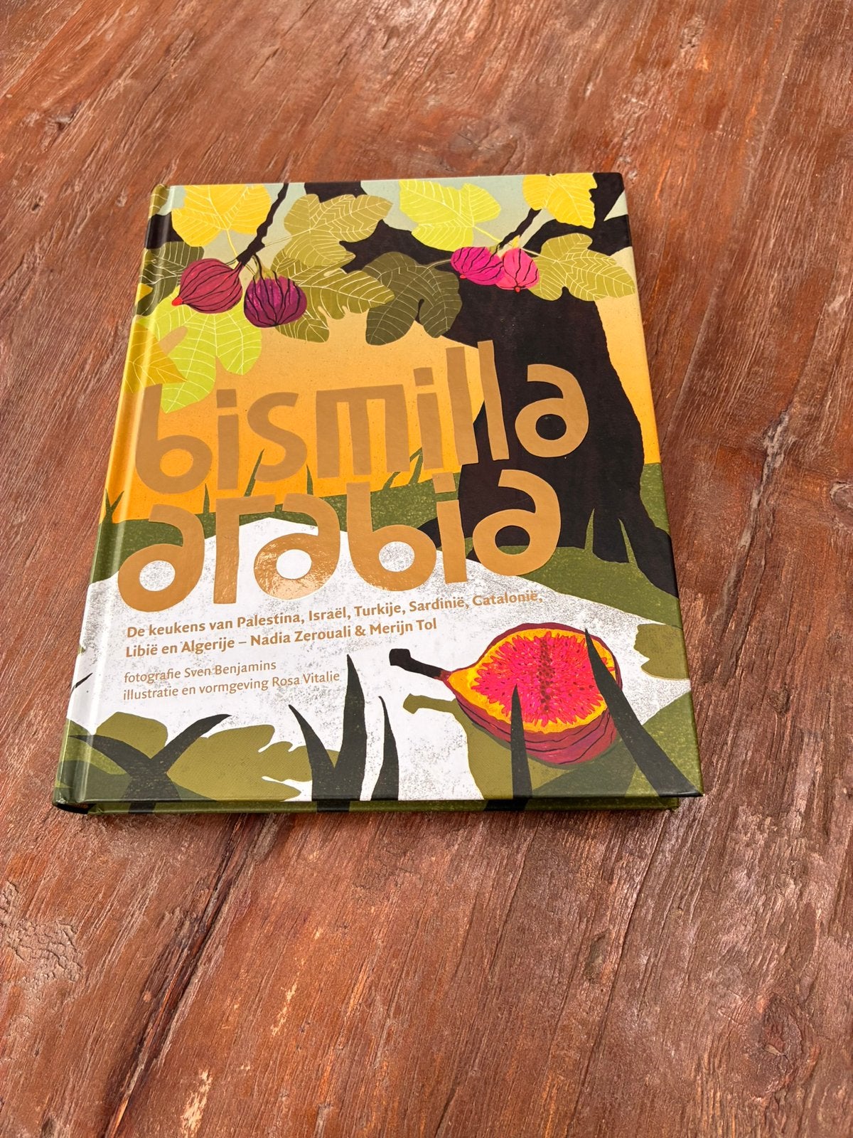 Kookboek Bismilla Arabia Merijn Tol en Nadia Zerouali, Boeken, Ophalen of Verzenden, Zo goed als nieuw, Midden-Oosten en Marokko