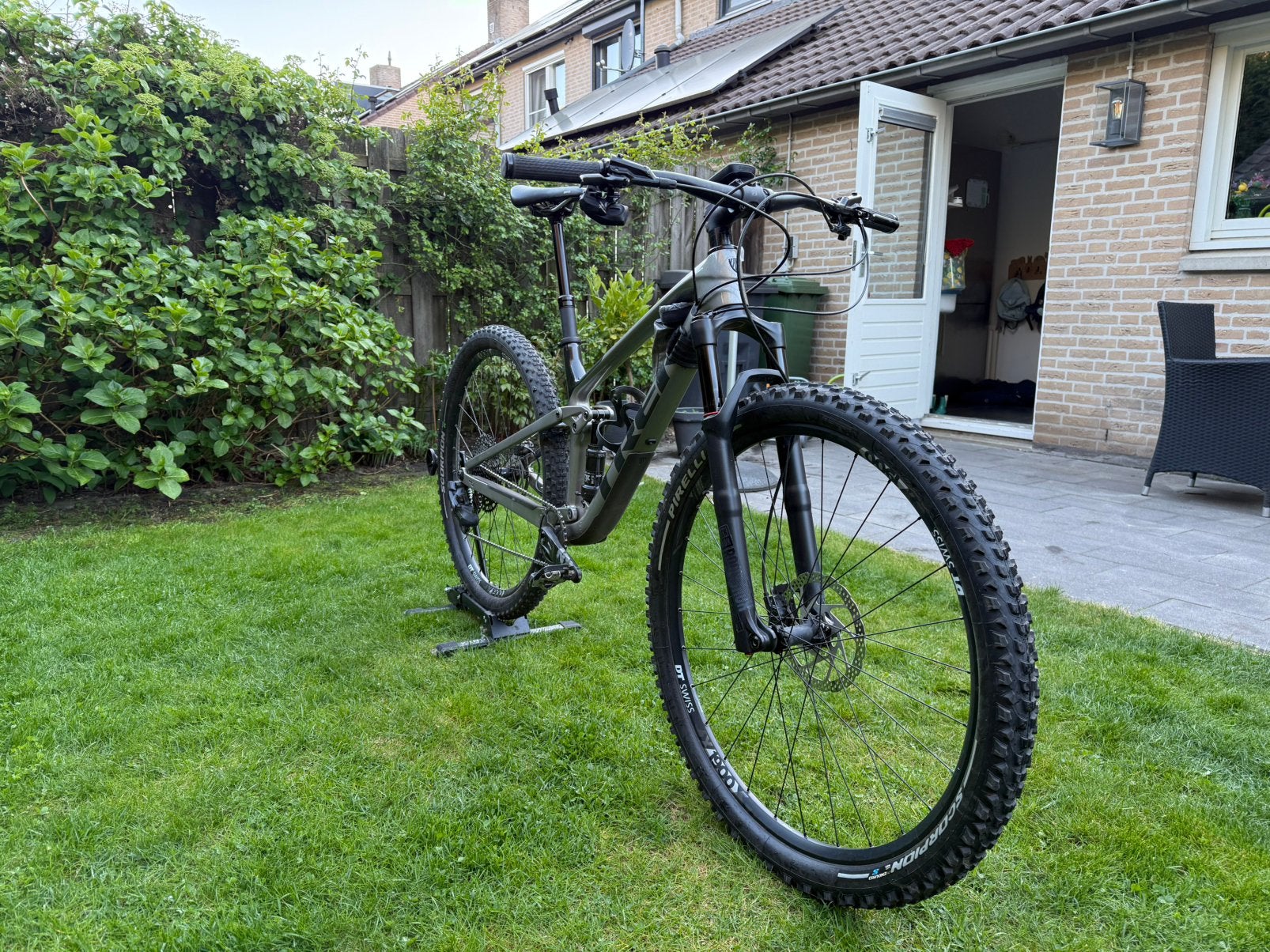 Trek Top Fuel 9.7 (2020) – Volledig geüpgraded | Maat M, Ophalen, 49 tot 53 cm, Zo goed als nieuw, Schijfrem
