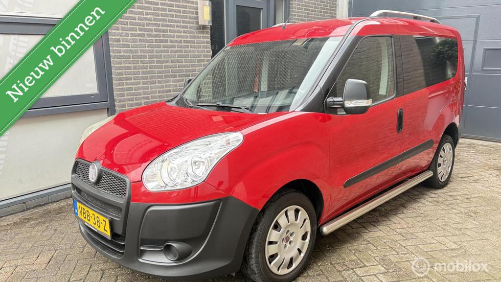 Fiat Doblò Cargo 1.4 Actual BENZINE MARGE, Auto's, Bestelauto's, Gebruikt, Elektrische ramen, 14 km/l, Bedrijf