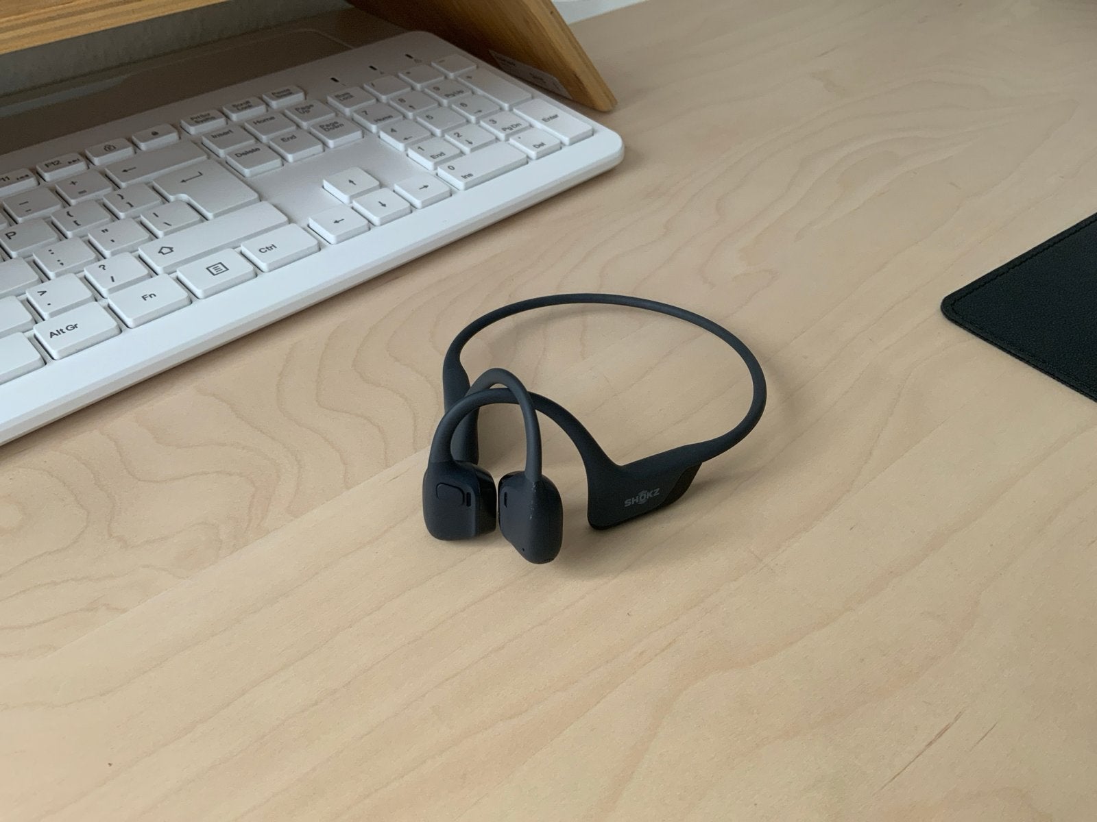 Shokz OpenRun 2 Pro Bone - Koptelefoon Zwart, Bluetooth, Bone conduction, Ophalen of Verzenden, Zo goed als nieuw