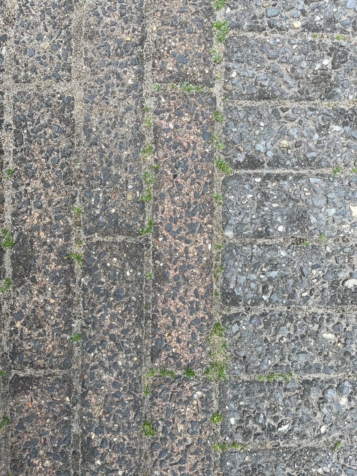 Gratis: Waaltjes grijs en bruin tinten, Ophalen, Gebruikt, Klinkers, 10 m² of meer