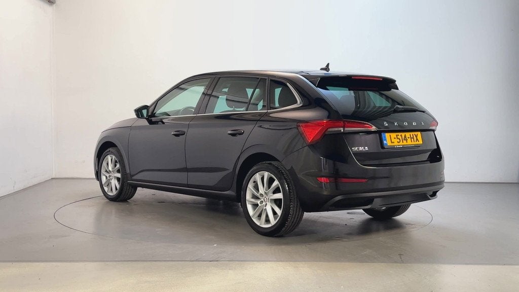 Skoda Scala 1.0 TSI 116pk Business Edition Parkeersensoren S, Auto's, Skoda, Voorwielaandrijving, Gebruikt, Met garantie (alle)
