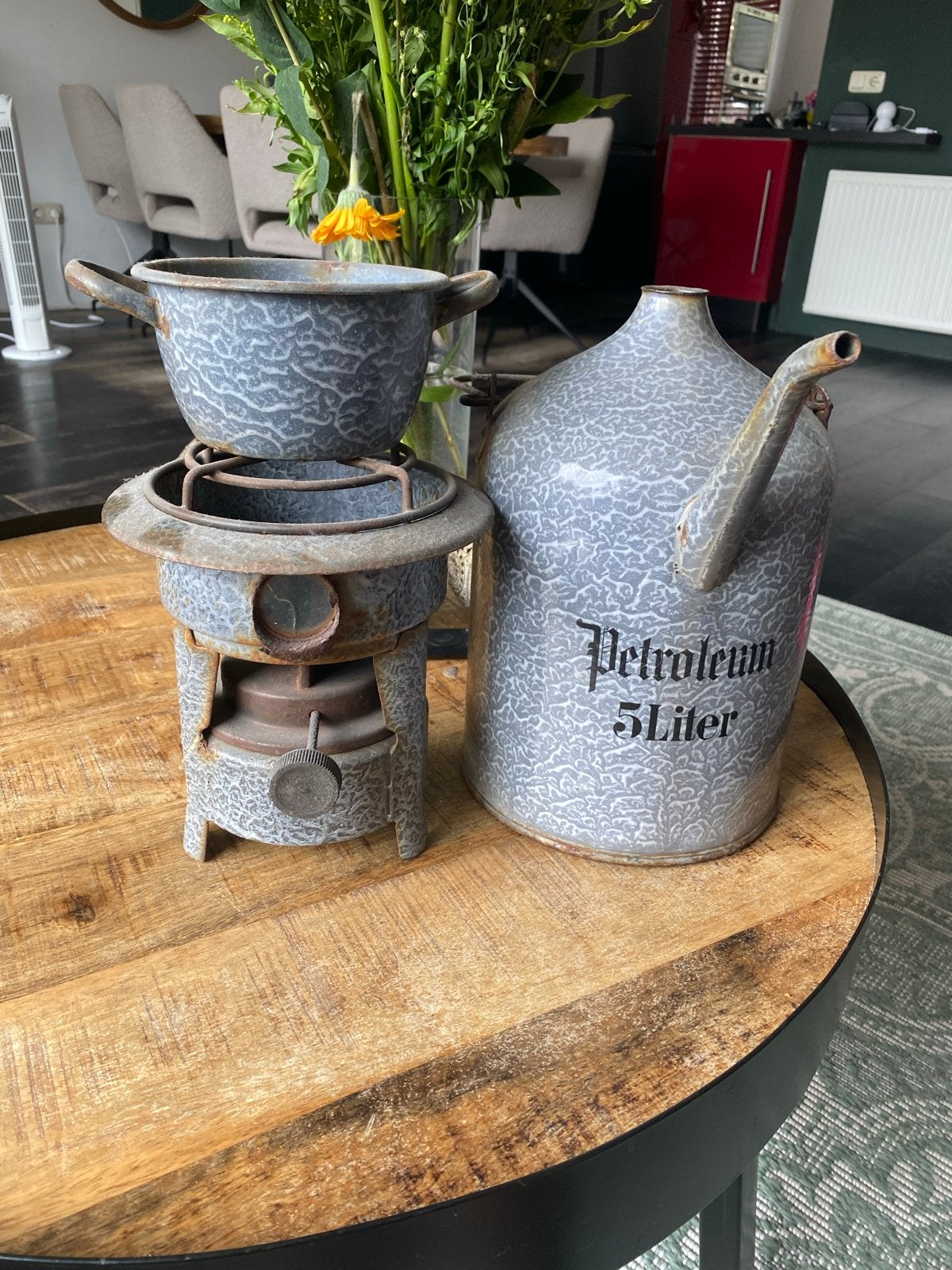Vintage Petroleum Kachel en Kan - Emaille Set, Antiek en Kunst, Ophalen
