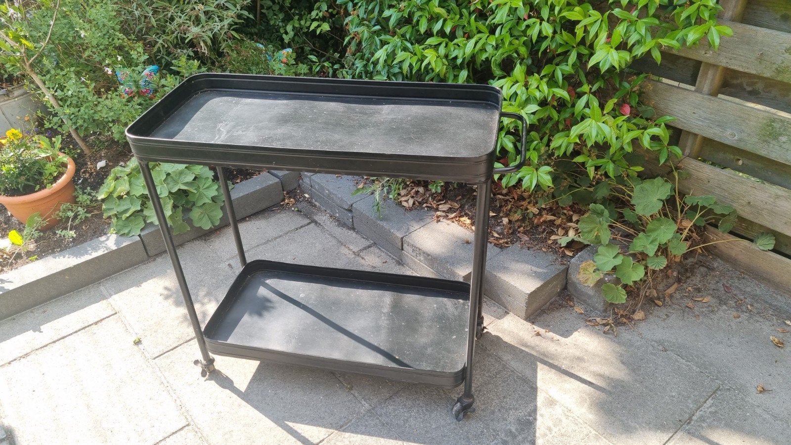Zwart metalen serveerwagen/trolley met 2 lagen, Ophalen, Gebruikt